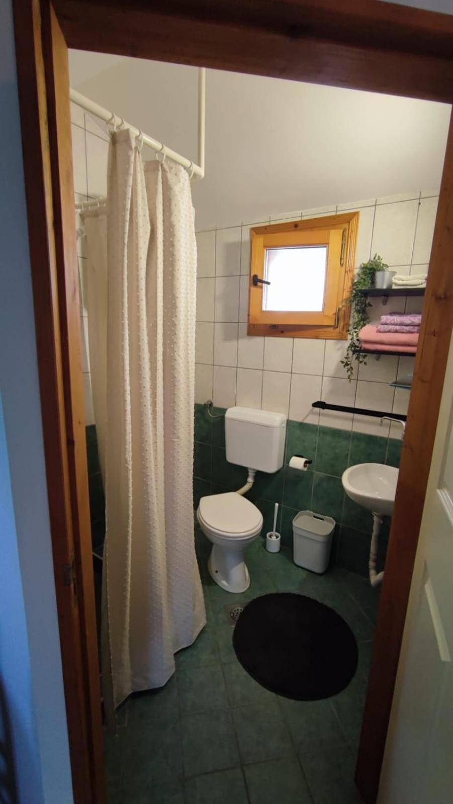 Ferienwohnung Pension Lale Peštani Exterior foto