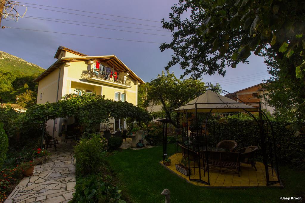 Ferienwohnung Pension Lale Peštani Exterior foto